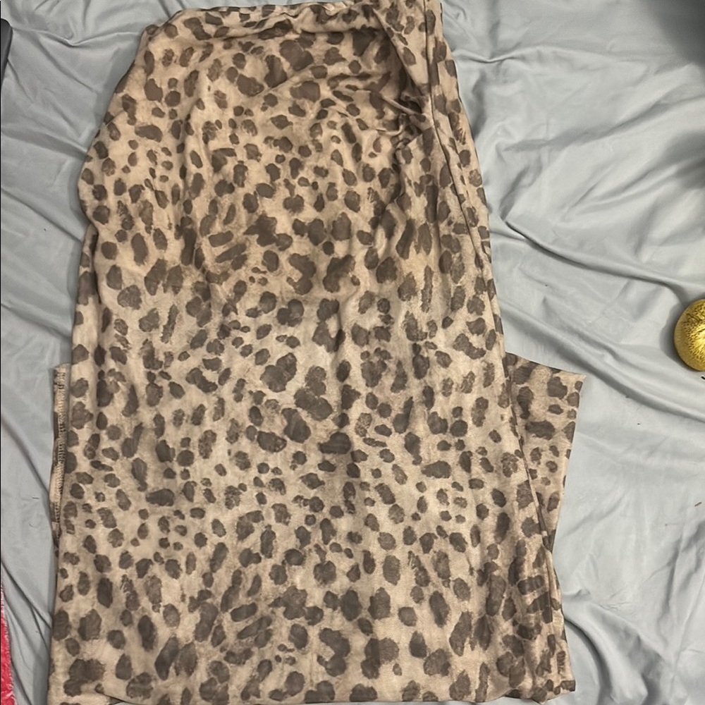 Leopard Print Maxi skirt